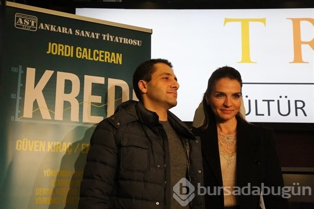 Ünlü isimleri bir araya getiren tiyatro oyunu!