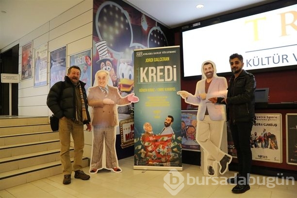 Ünlü isimleri bir araya getiren tiyatro oyunu!