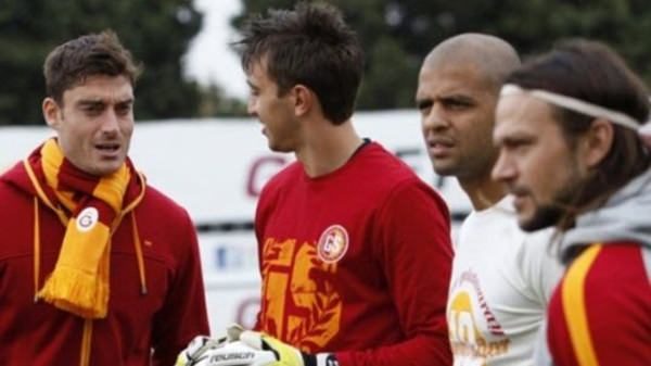 Muslera'dan F.Bahçelileri kızdıracak sözler