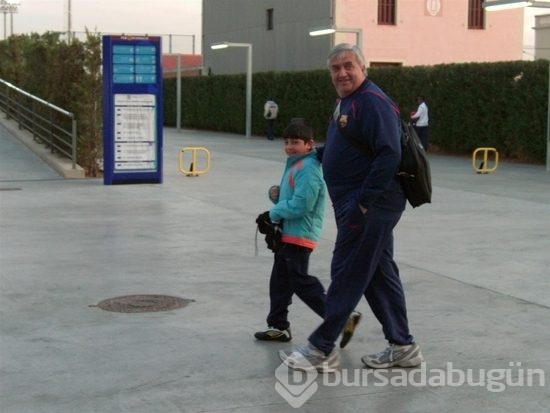 Ya annesini geride bırakacaktı ya da babasını