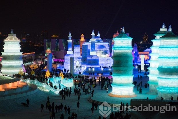 Harbin Buz Festivali ziyaretçileri büyülüyor