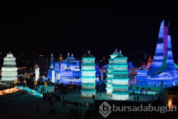 Harbin Buz Festivali ziyaretçileri büyülüyor