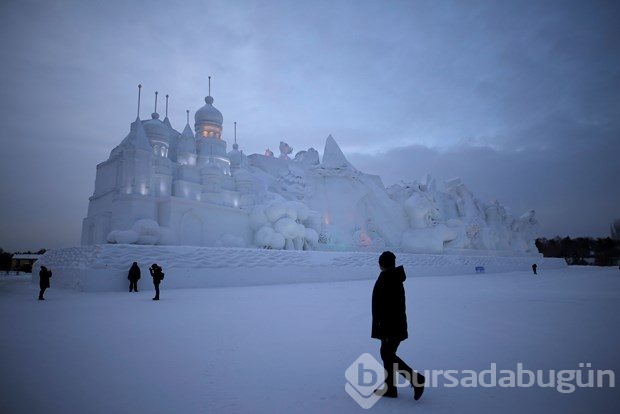 Harbin Buz Festivali ziyaretçileri büyülüyor