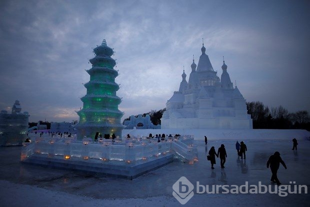 Harbin Buz Festivali ziyaretçileri büyülüyor