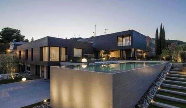 İşte Arda Turan'ın Barcelona'daki muhteşem evi