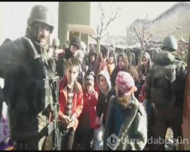 Mehmetçik, Silopi'de ateş altında kalan vatandaşları tahliye etti