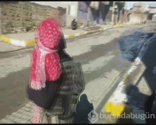Mehmetçik, Silopi'de ateş altında kalan vatandaşları tahliye etti