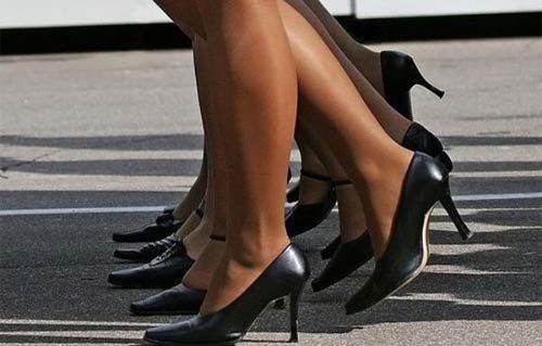 İşte dünyanın en seksi kadın askerleri
