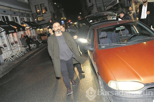 Cem Yılmaz ve sevgilisi!
