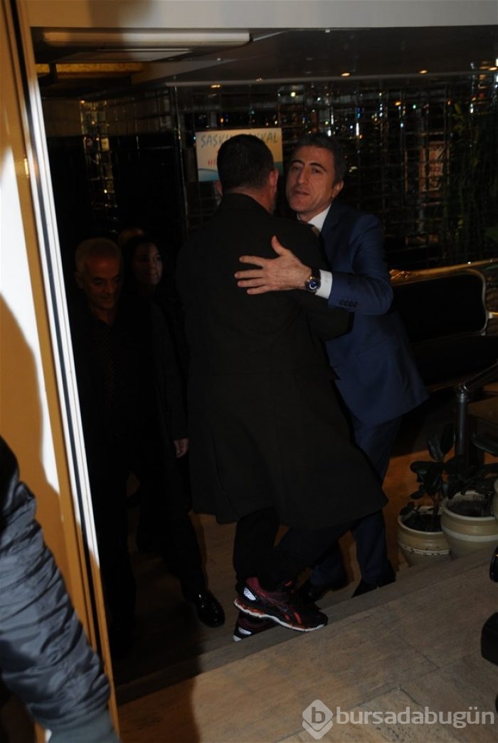 Cem Yılmaz ve sevgilisi!
