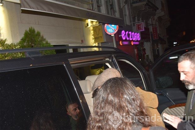 Cem Yılmaz ve sevgilisi!
