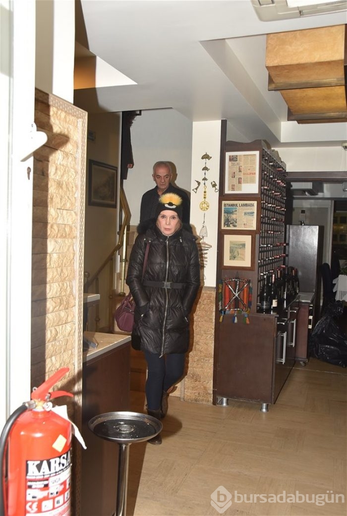 Cem Yılmaz ve sevgilisi!
