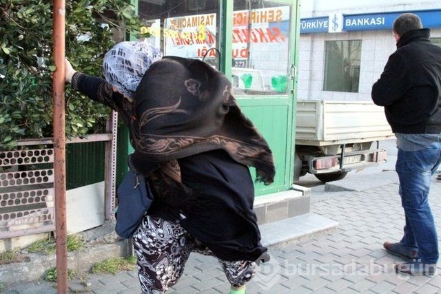 Lodos hayatı felç etti!
