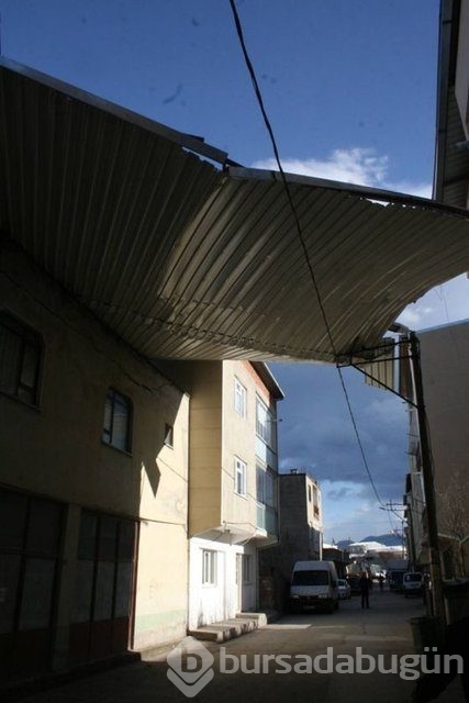 Lodos hayatı felç etti!
