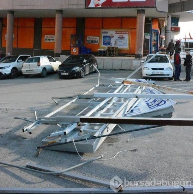 Lodos hayatı felç etti!

