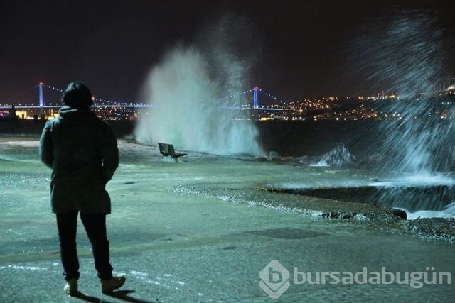Lodos hayatı felç etti!
