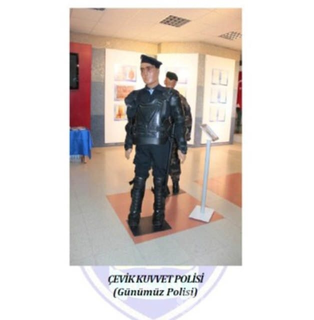 Osmanlı'dan günümüze polis kıyafetleri	
