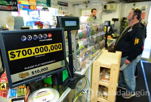 700 milyon dolarlık rekor loto ikramiyesi
