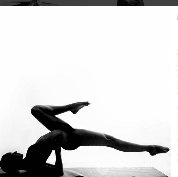 Instagram'ın çıplak yogacısı
