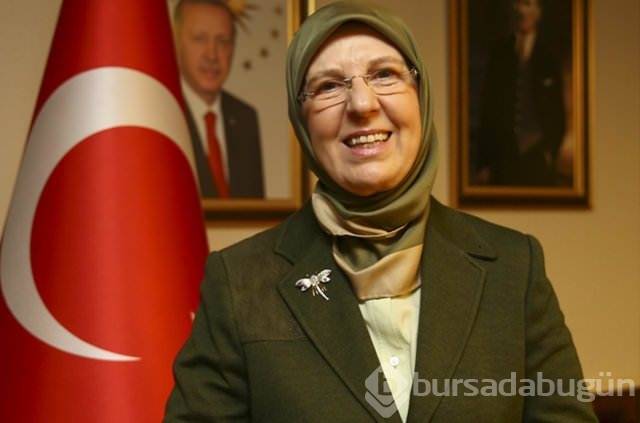 Sema Ramazanoğlu işaret dilini öğreniyor	
