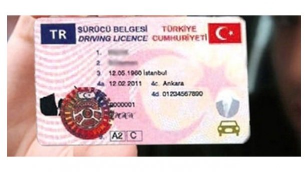 Yeni ehliyet için ne yapmak gerekiyor?