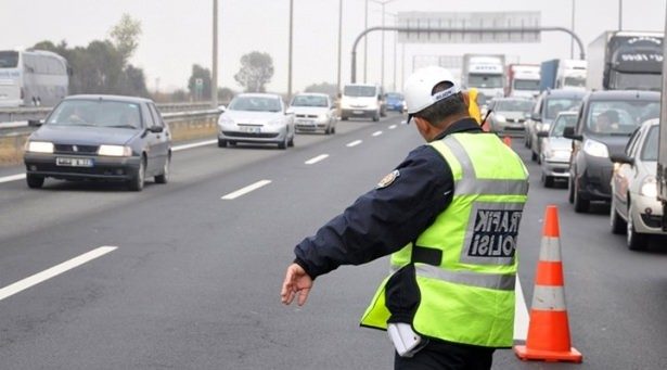 Yeni ehliyet için ne yapmak gerekiyor?