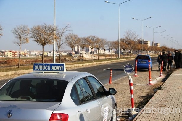 Yeni ehliyet için ne yapmak gerekiyor?