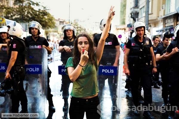 Dünyanın en güzel sıradan kadınlarını fotoğrafladı