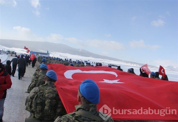 Şiddetli soğukta muharebe eğitimi