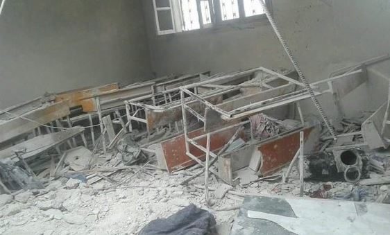 Rus jetleri Halep'te okulu bombaladı