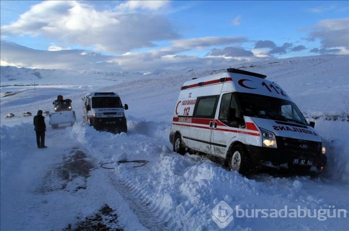 Kar nedeniyle mahsur kalan hasta kurtarıldı