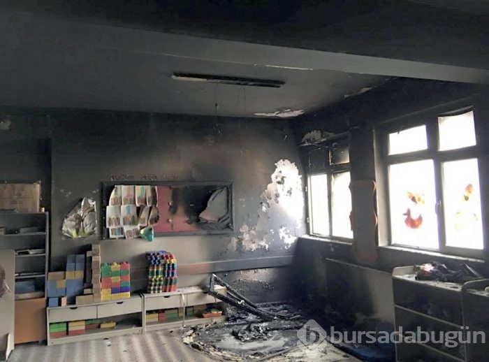 İki okula molotofkokteylli saldırı
