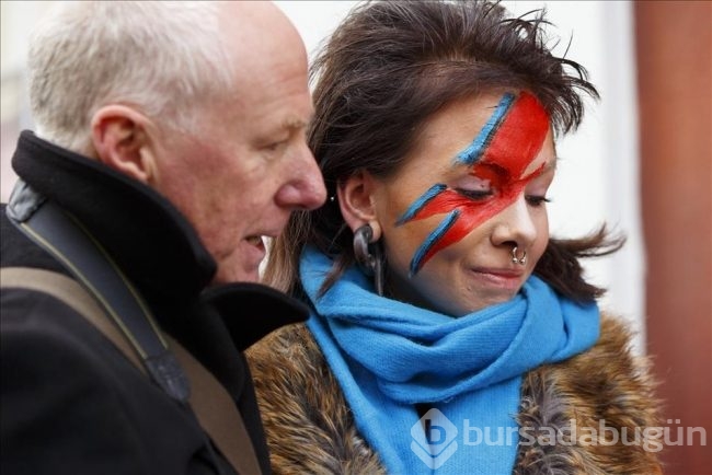 Bowie 69 yaşında kansere yenik düştü