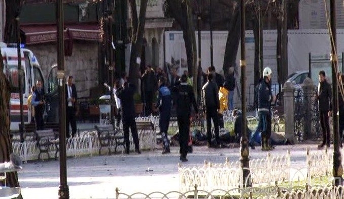 İstanbul Sultanahmet'te patlama! (+18)