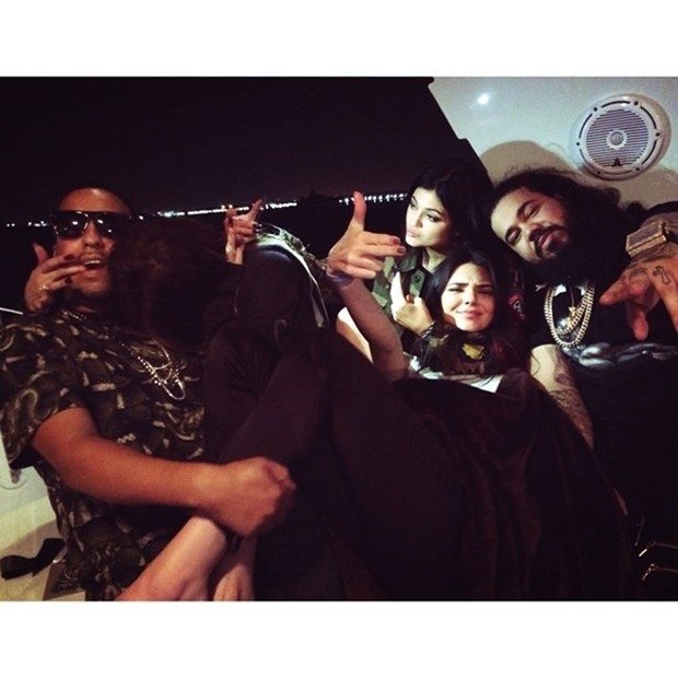 Kendall Jenner makyajsız yakalandı