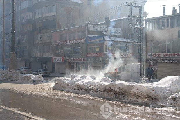 Yüksekova karıştı
