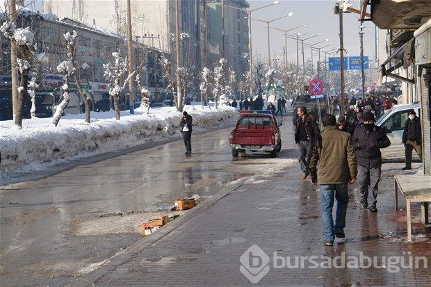 Yüksekova karıştı