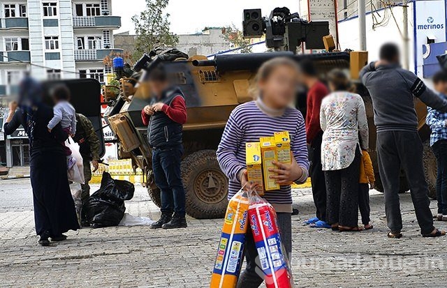 Silopi'de Mehmetçik'ten şefkat eli