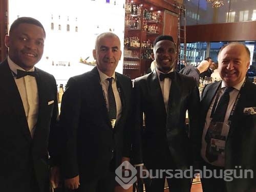 Sen neymişsin Eto'o!
