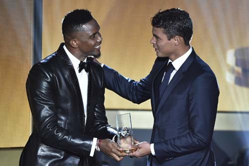 Sen neymişsin Eto'o!
