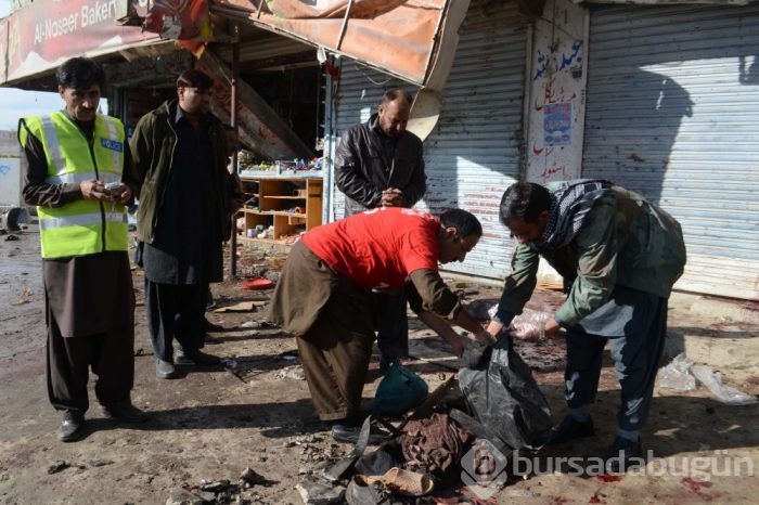 Pakistan'da bombalı saldırı! 14 ölü