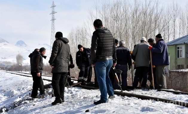 PKK tarafından hasar verilen tren onarıldı