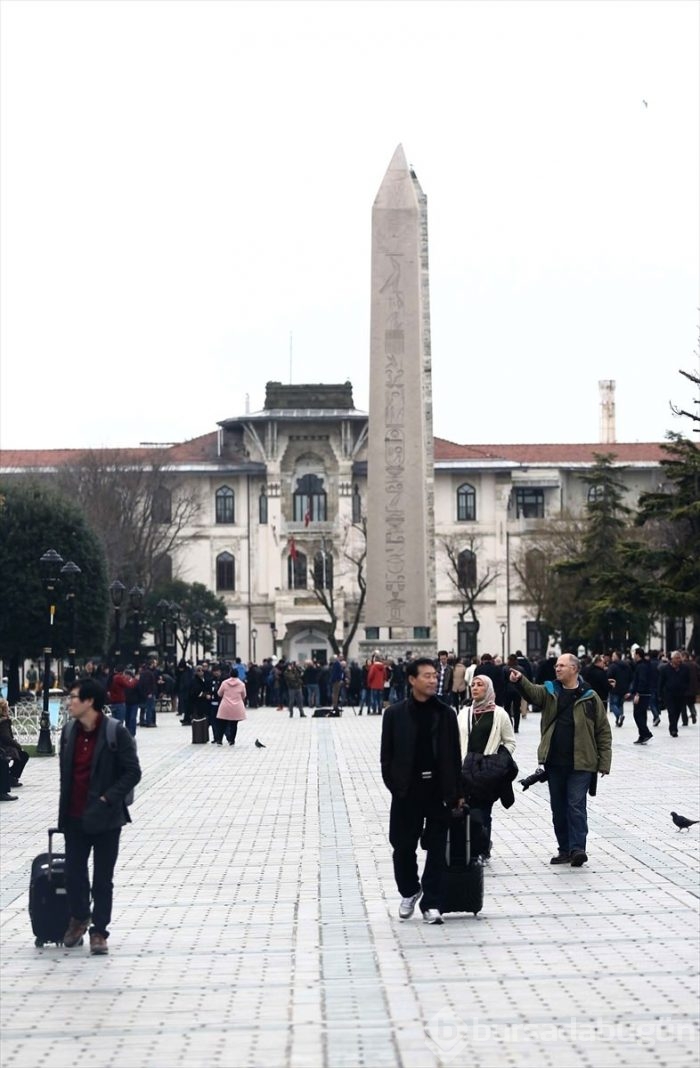 Terör turistleri korkutamadı