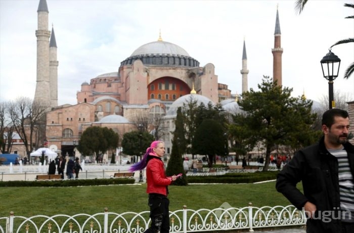 Terör turistleri korkutamadı