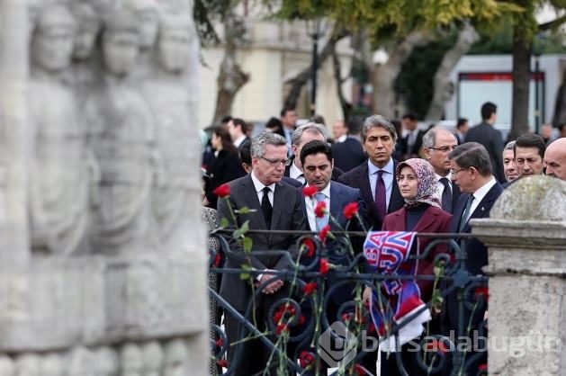 Başbakan Davutoğlu Sultanahmet'te