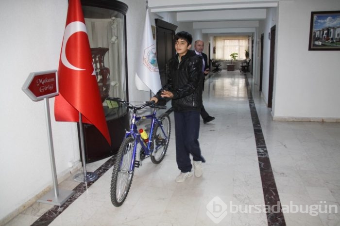 Cumhurbaşkanı Erdoğan'dan istediği bisiklete kavuştu