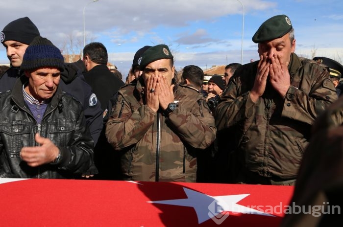 Şehit Ayhan Demirel son yolculuğuna uğurlandı!	

