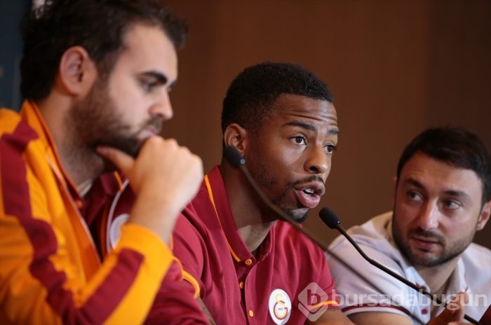 Donk: "Melo'ya saygı duyuyorum ama..."
