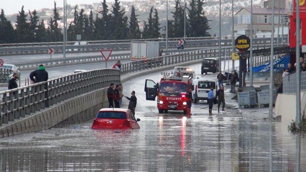 Canını zor kurtardı!