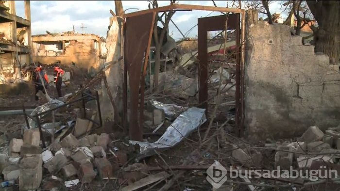Diyarbakır'da emniyet müdürlüğüne bombalı saldırı	
